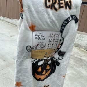 Winnie the Pooh Halloween throw blanket